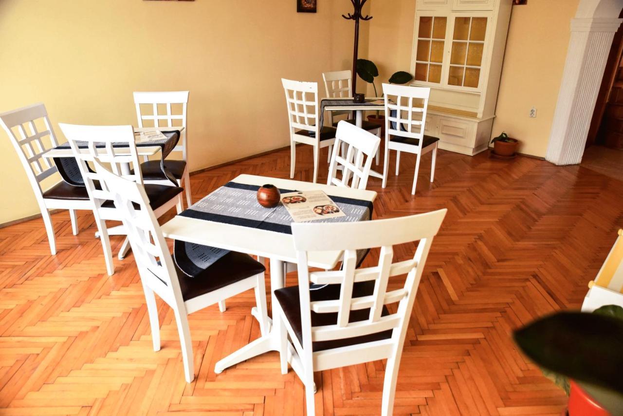 Pensiunea Vila Silva I Hateg Bagian luar foto